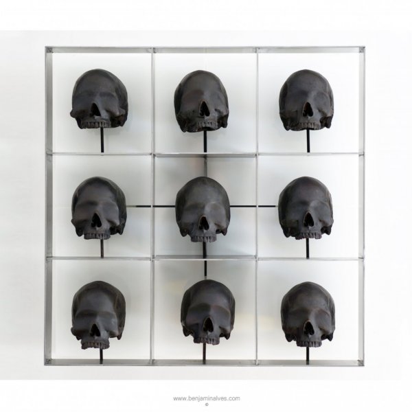 bronze sculpture "pigeonhole" front view